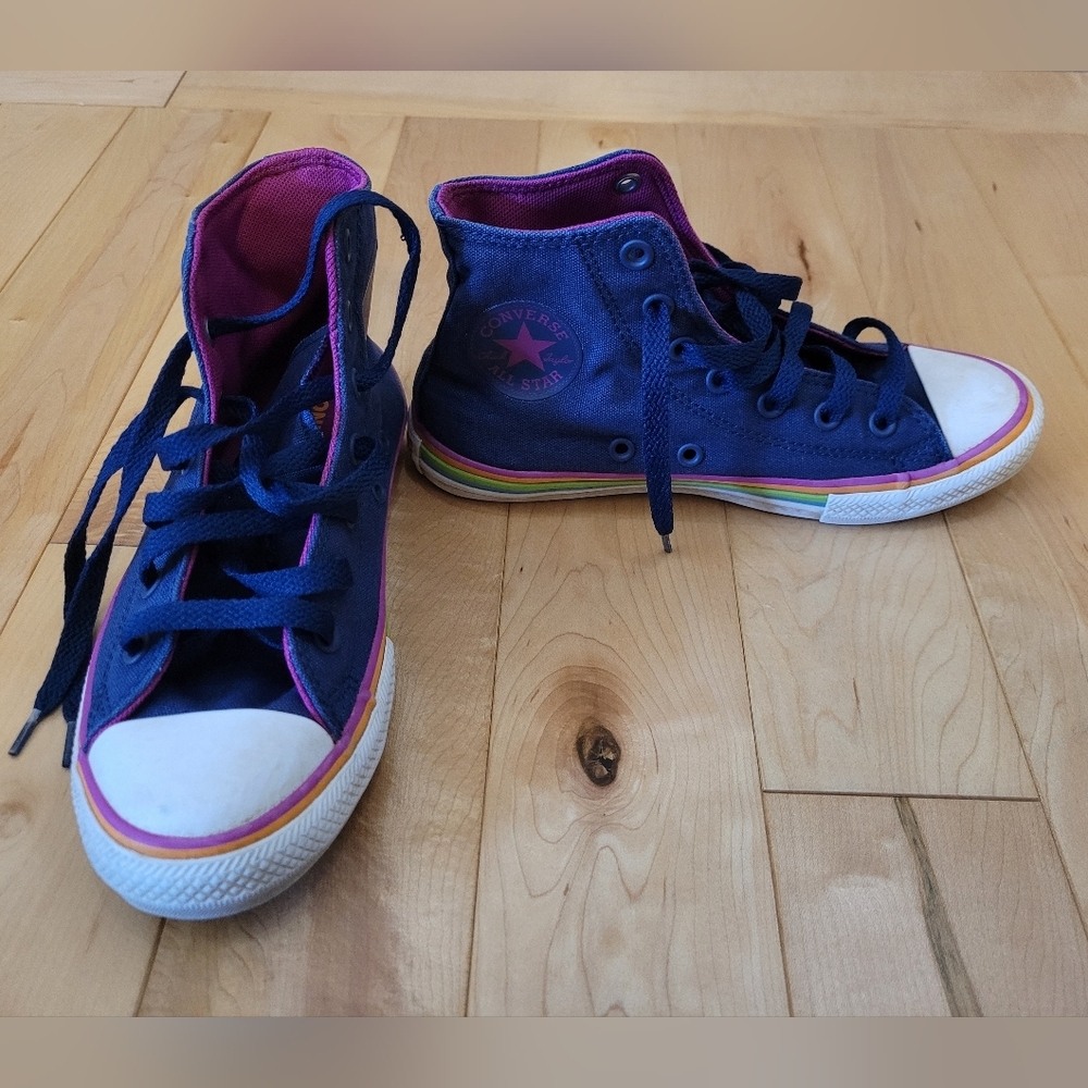 Converse girls size 2 sneakers